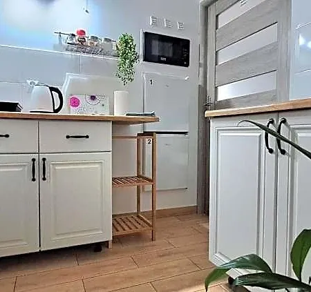 I Na Szkolnej Hotel Zator
