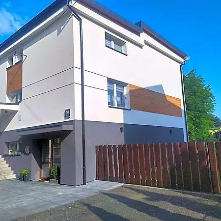 Hotel I Na Szkolnej *